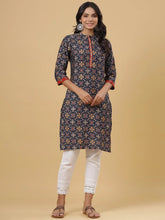 Women'S Navy Printed Straight Knee Length Kurta